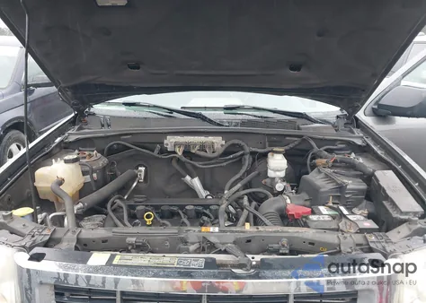 2009 Ford Escape Xlt from USA, damaged, VIN 1FMCU03719KC68045